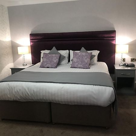 Hazlewood Castle & Spa Tadcaster Extérieur photo
