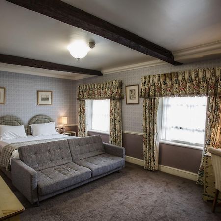 Hazlewood Castle & Spa Tadcaster Extérieur photo