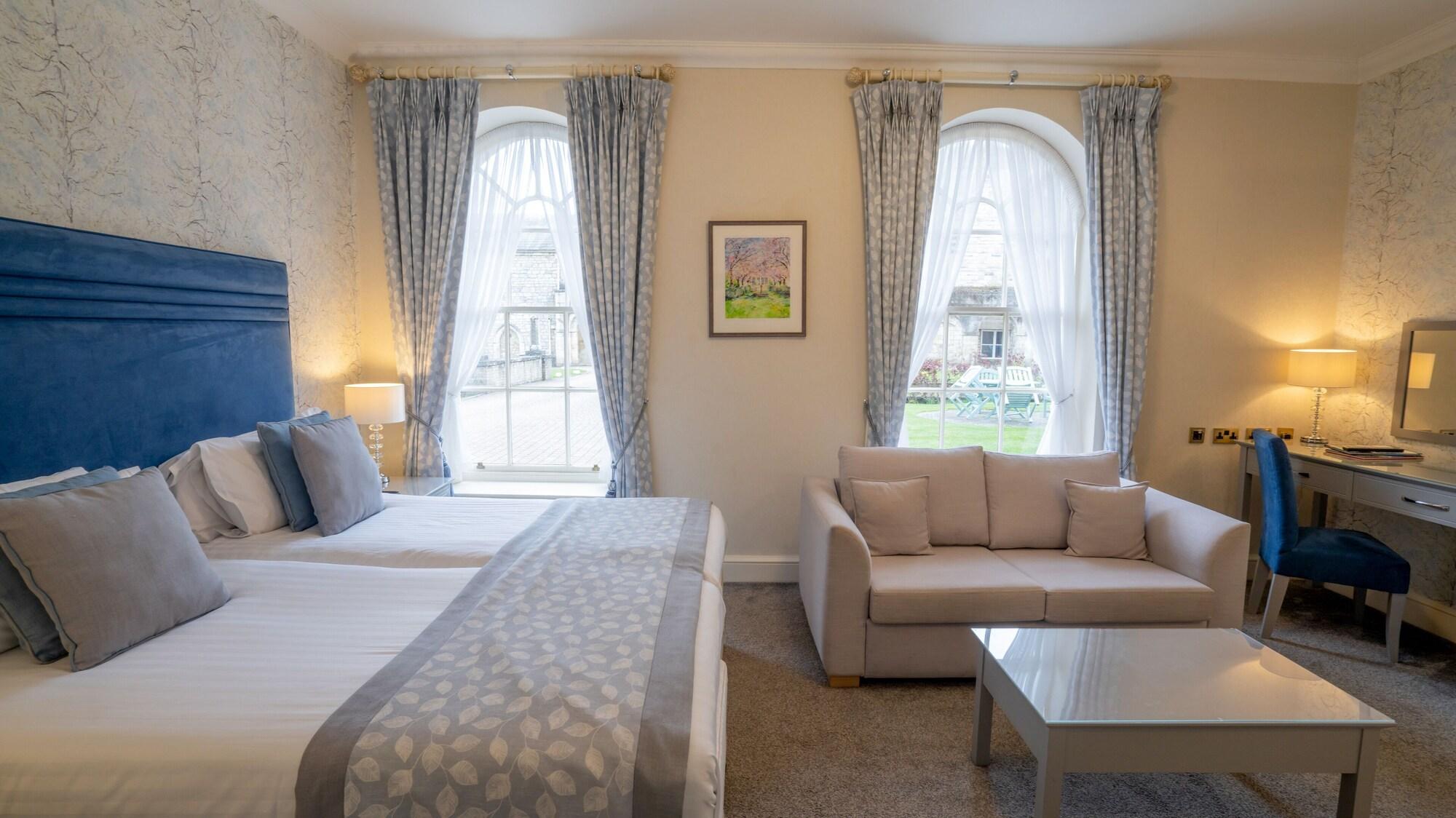 Hazlewood Castle & Spa Tadcaster Extérieur photo